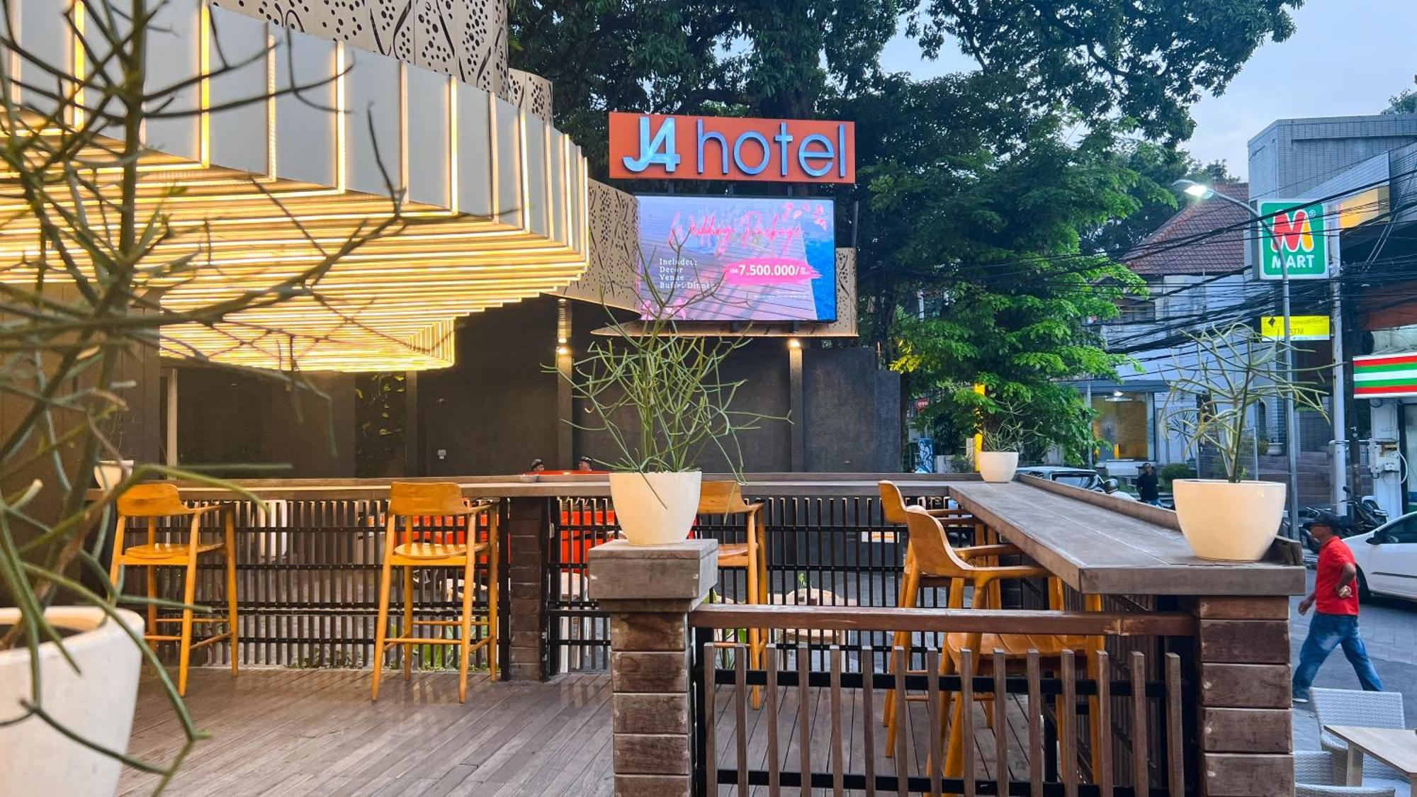 J4 Hotels Legian Kültér fotó