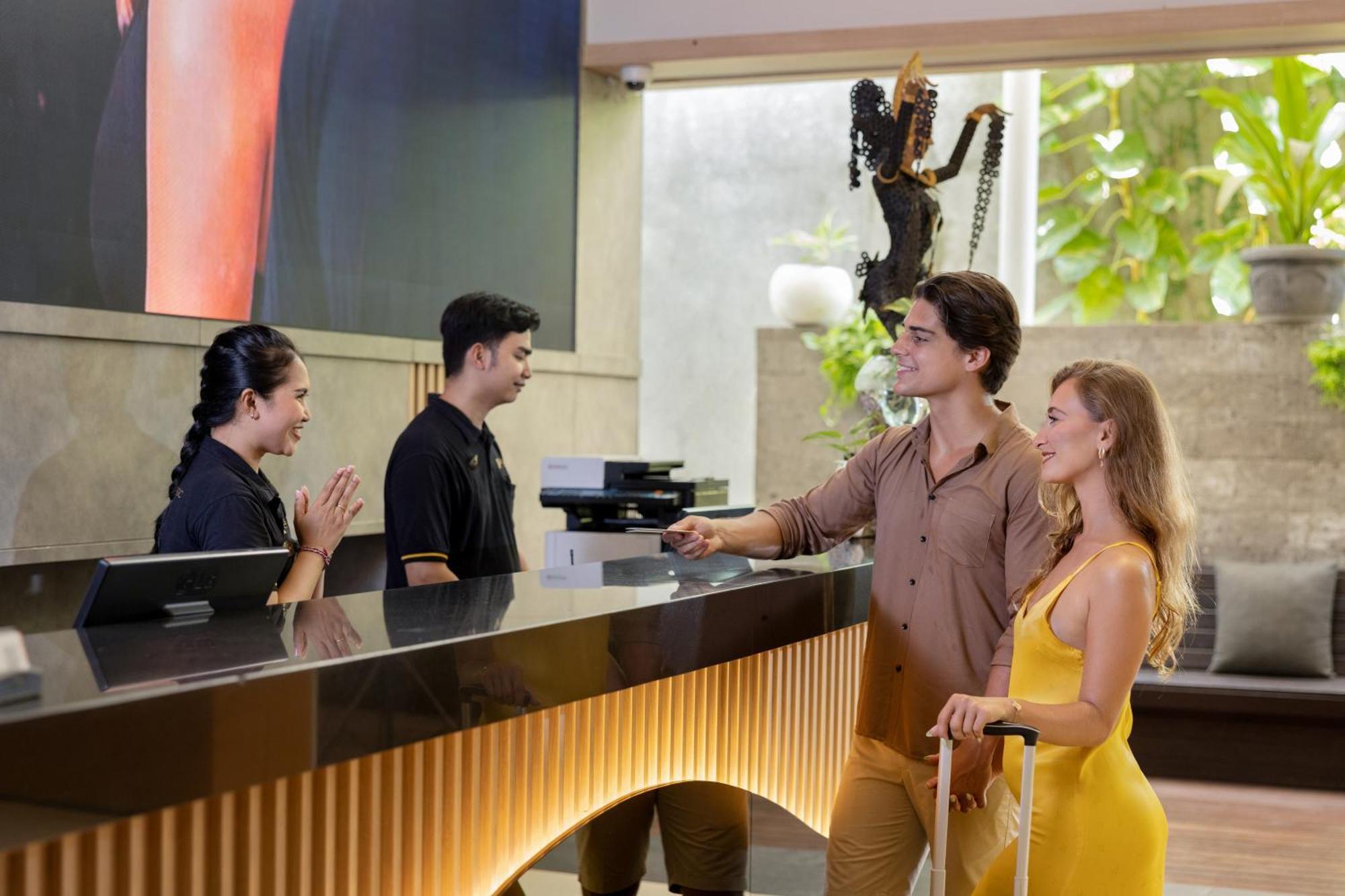 J4 Hotels Legian Kültér fotó